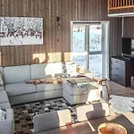 3 Bedroom Gorgeous In Brottum Ferienhaus