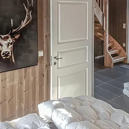 Holiday home Gorgeous In Brottum With Kitchen *