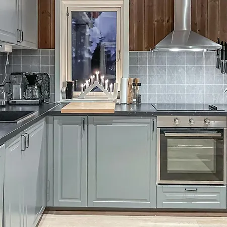 3 Bedroom Gorgeous In Brottum Hébergement de vacances